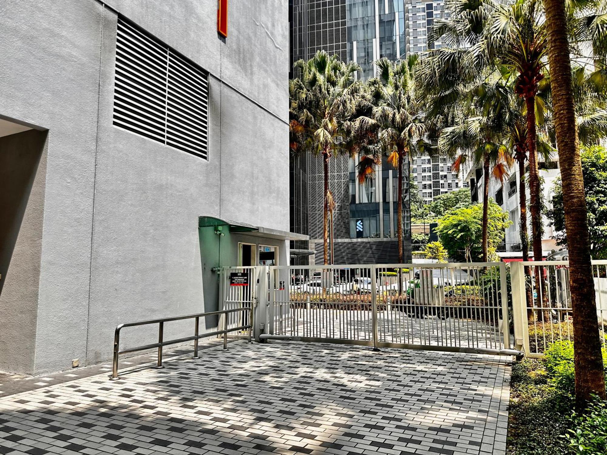 Soho Suites Klcc By Sky Multilink Куала-Лумпур Экстерьер фото